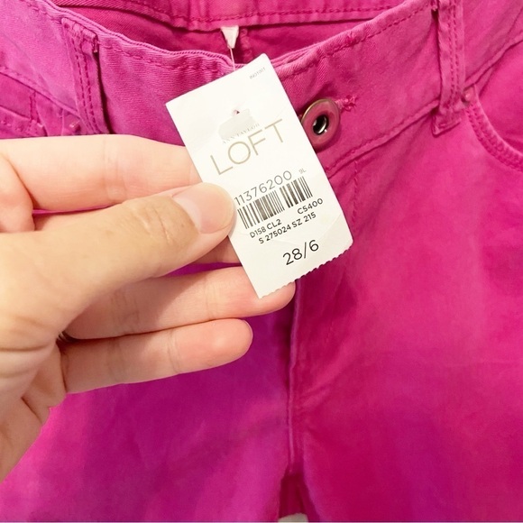 NWTs LOFT | Dark Pink Modern Cotton Blend Crop Pants Size 28/6 - Picture 5 of 9